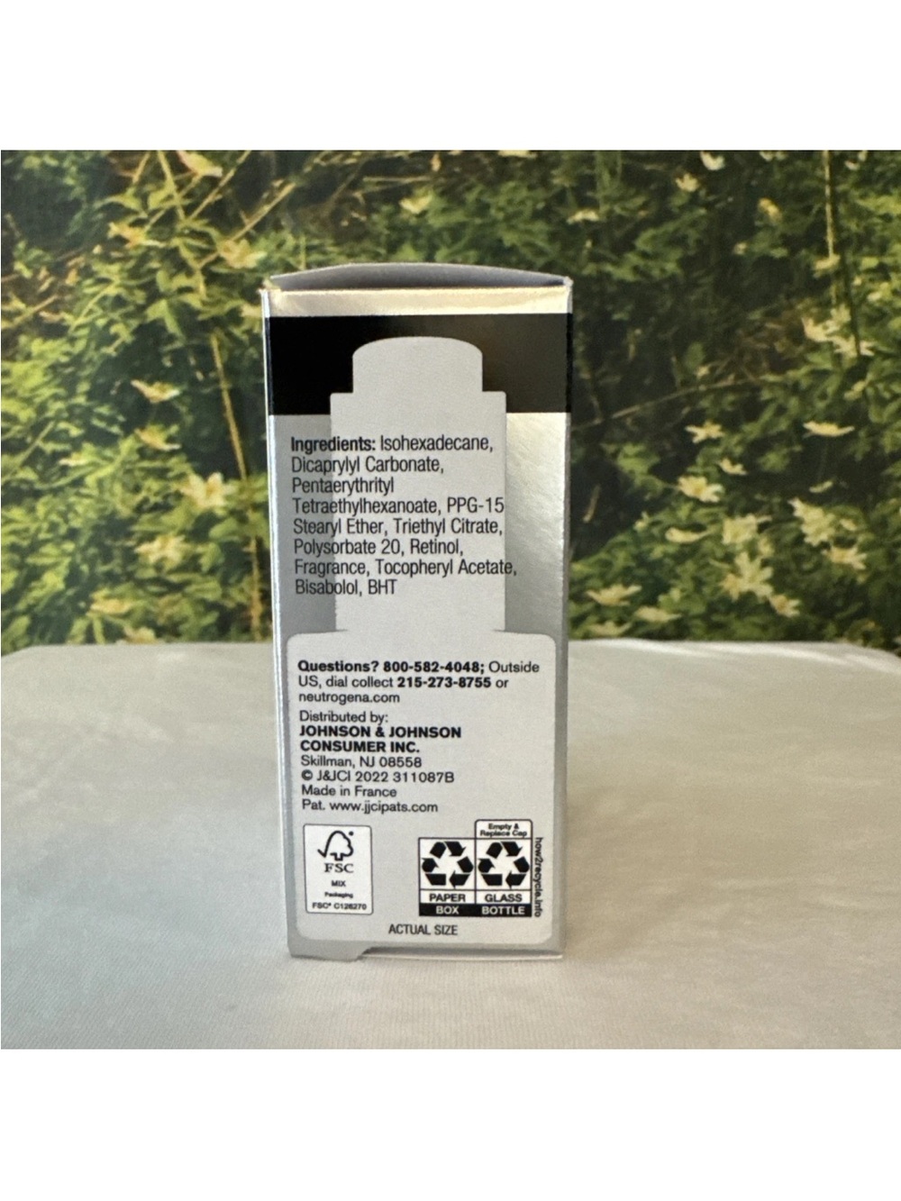 Neutrogena Retinol Oil Facial Treatment - Silver/Blue - Picture 3 of 5